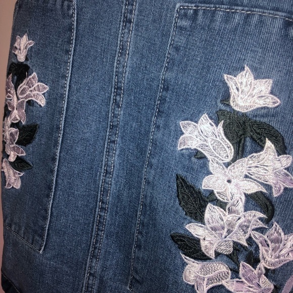 Denim Embroidery Dress - Picture 5 of 8
